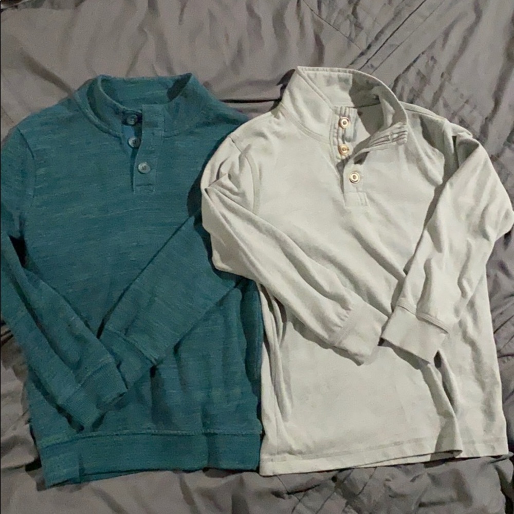 2 Boys medium 8/10 long sleeve shirts